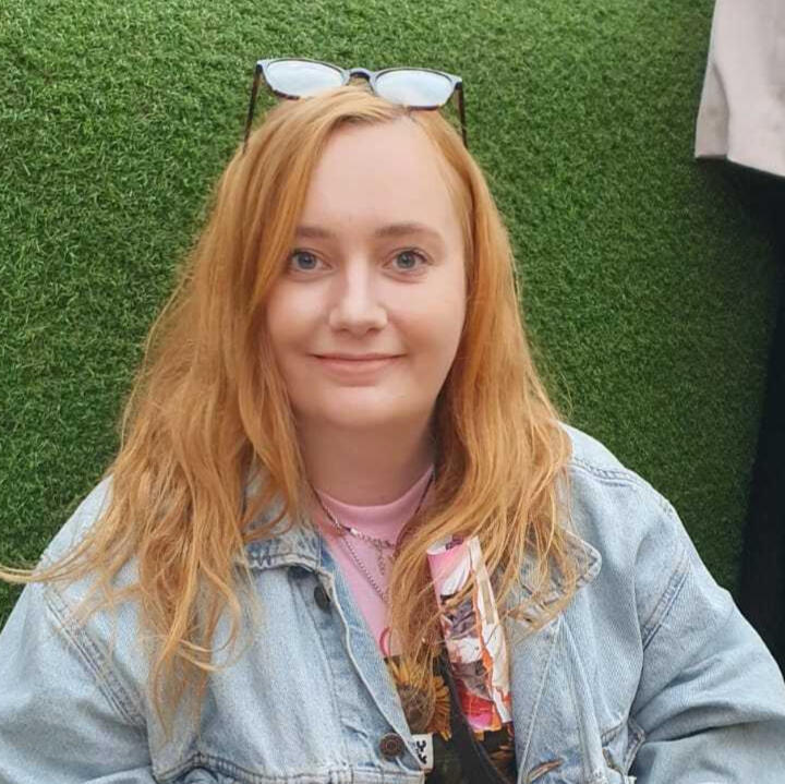 Miri - she/her Fundraising Team